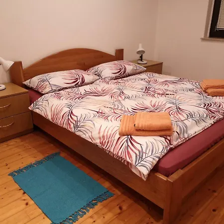 Apartment Apartma Eyga *